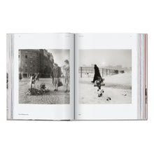 Load image into Gallery viewer, Robert Doisneau. Paris. 45th Ed. (German, French, English)
