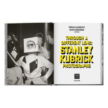 Load image into Gallery viewer, Stanley Kubrick Photographs. Through a Different Lens (German, French, English)
