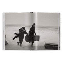 Load image into Gallery viewer, Peter Lindbergh. Azzedine Alaïa (English)
