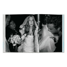Load image into Gallery viewer, Mario Testino. I Love You. A celebration of weddings (German, French, English)

