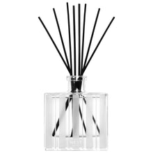 Load image into Gallery viewer, Nest New York Bamboo Reed Diffuser 5.9 OZ
